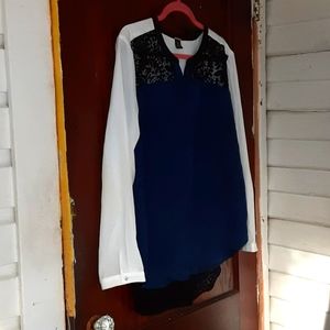 Chicos Black Label sx 3 pit 22 inches white navy and black lace blouse sheer